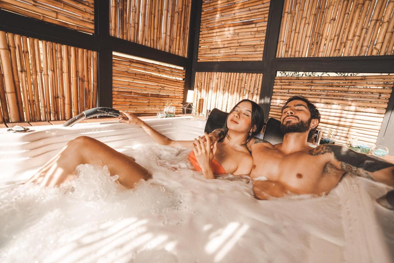 Cardinal Glamping Hotel Guatapé Kültér fotó