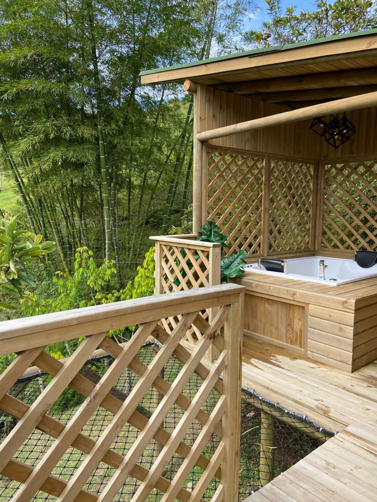 Cardinal Glamping Hotel Guatapé Kültér fotó