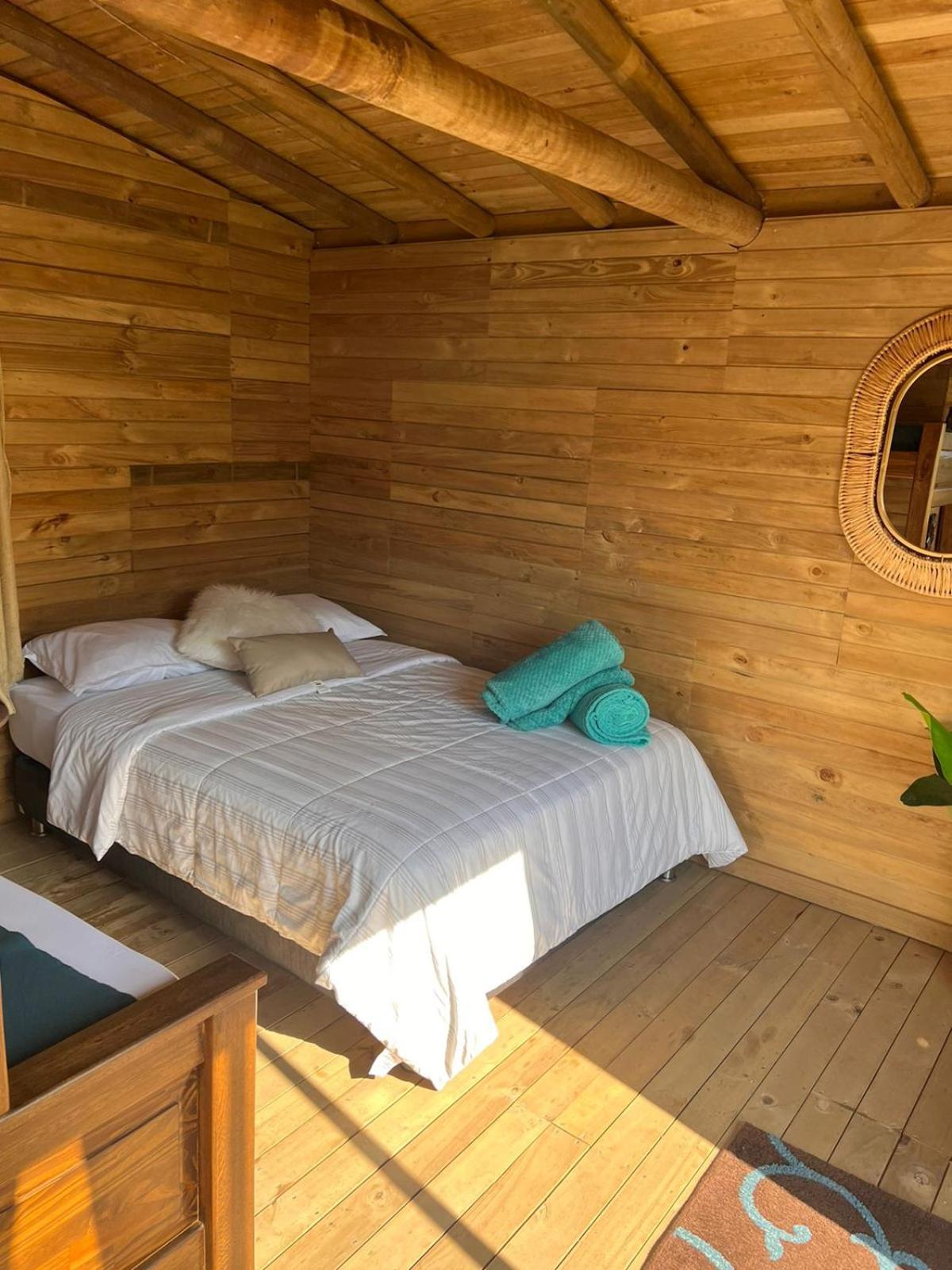 Cardinal Glamping Hotel Guatapé Kültér fotó