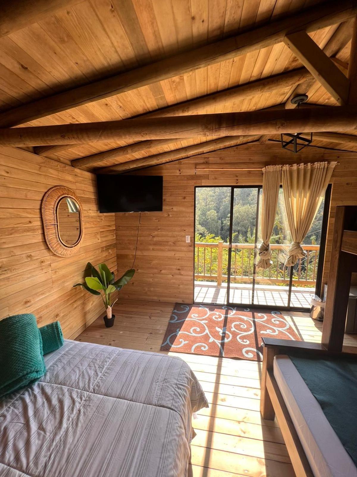Cardinal Glamping Hotel Guatapé Kültér fotó