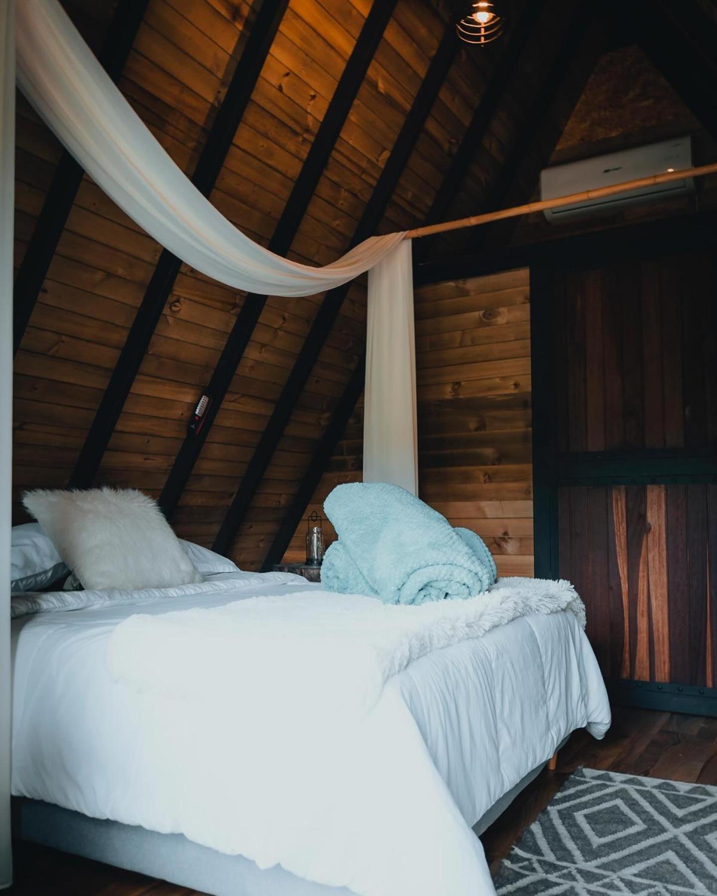 Cardinal Glamping Hotel Guatapé Kültér fotó
